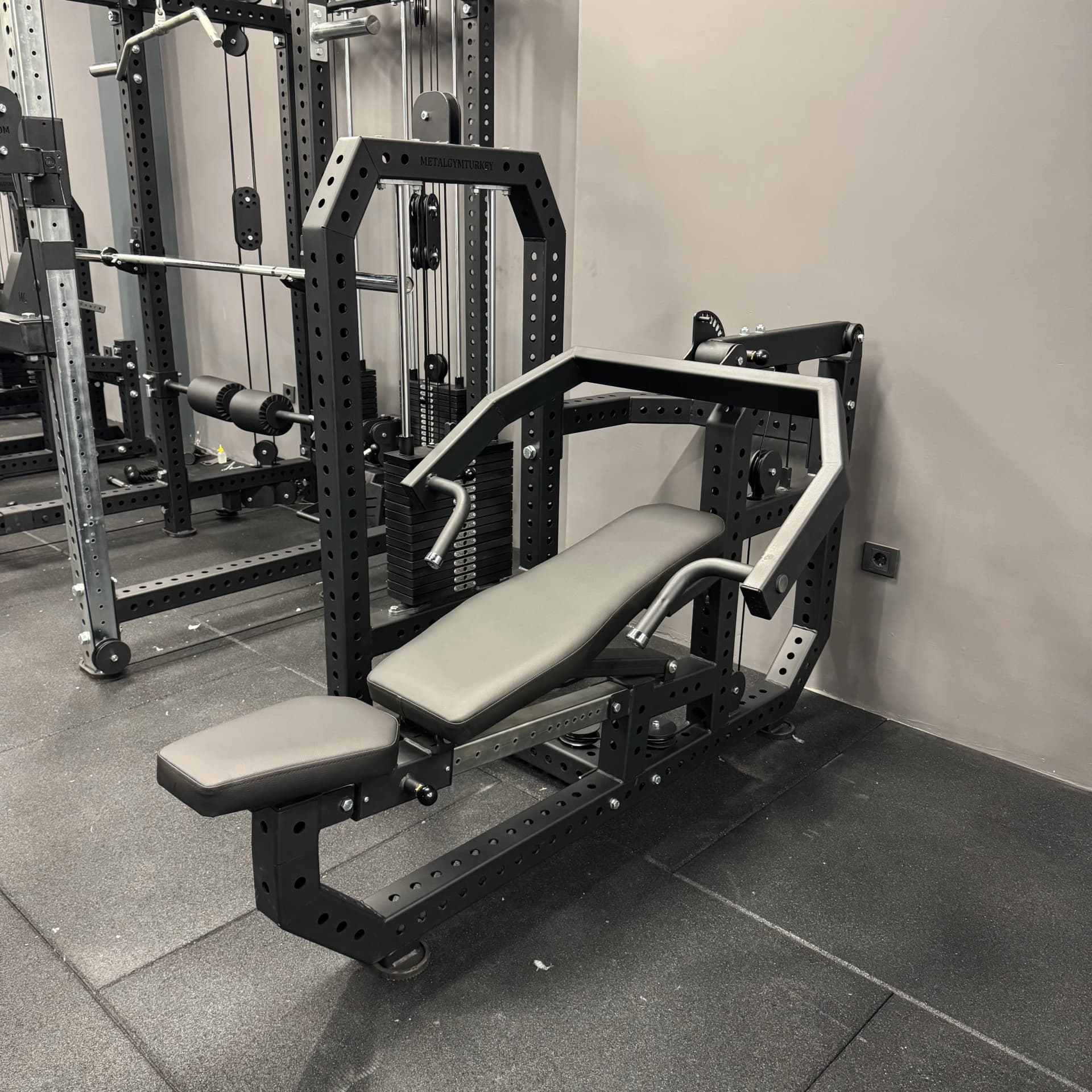 Multipress Makine - İzotonik Kablolu Makineler - METALGYM