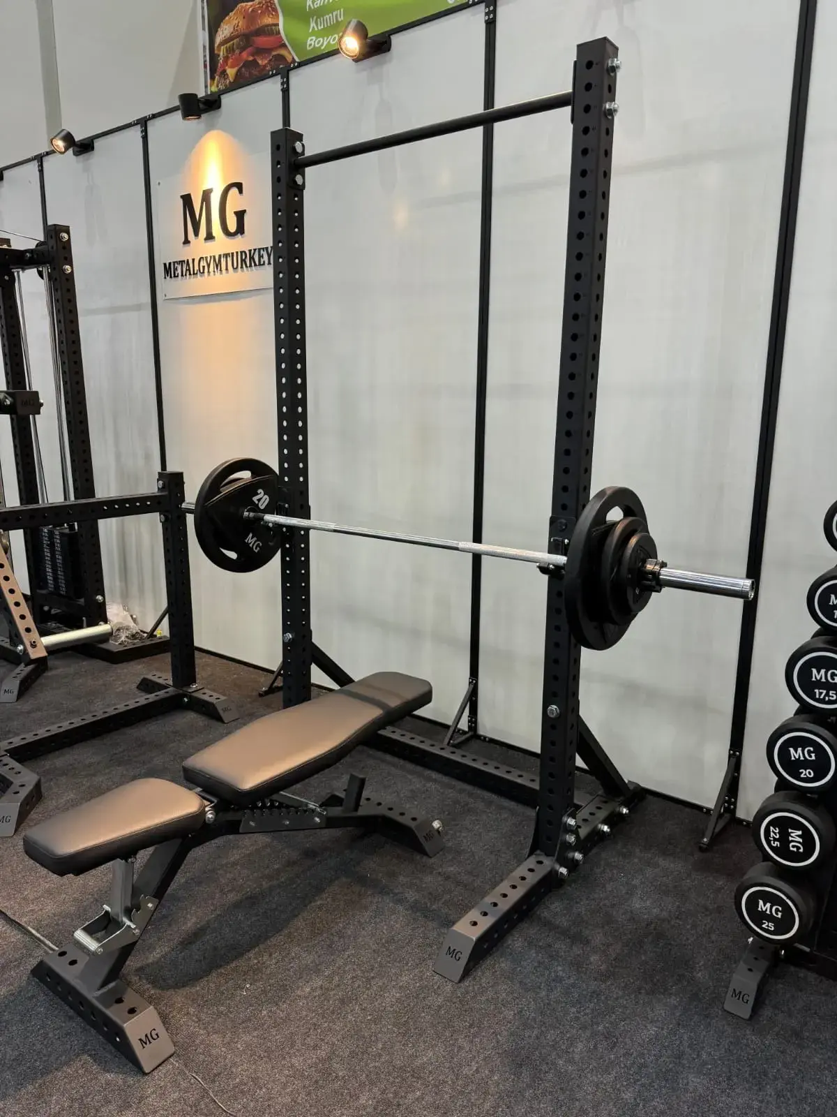 Halfrack Squatrack (80x80x3mm) - Squat Rack - METALGYM
