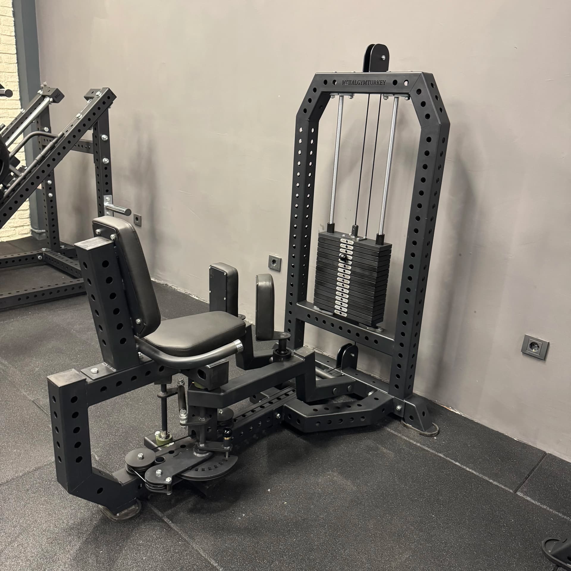 Abductor Adductor Kombi-Maschine  - Isotonische Kabelmaschinen   - METALGYM